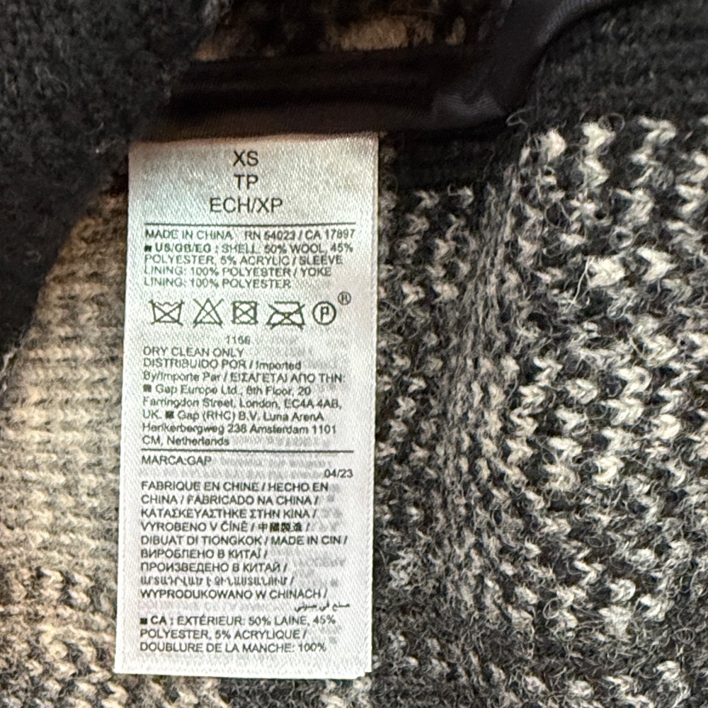 GAP Monochrome Checkered Jacket - image 3